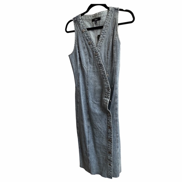 🆕 Lulus Sweetest Inspiration Light Wash Denim Button-Front Midi Dress Size S - Picture 2 of 13
